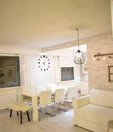 2 Bedroom Apartment Near By Santa Claus Village Rovaniemi Buitenkant foto
